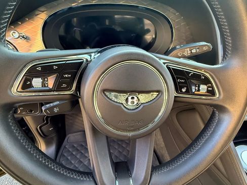 Used 2022 Bentley Bentayga Speed image 38
