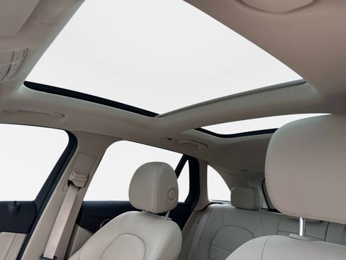 Certified 2022 Mercedes-Benz GLC 300 300 image 22