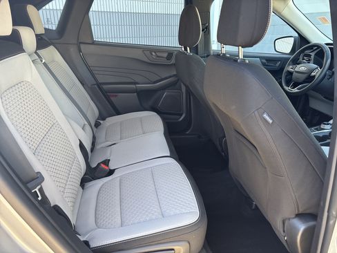 Used 2023 Ford Escape Active AWD/4WD image 6