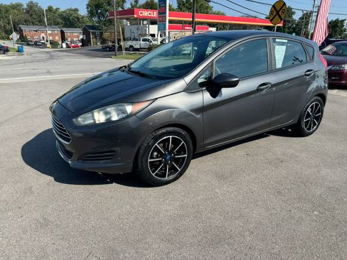 Used 2019 Ford Fiesta SE FWD image 5