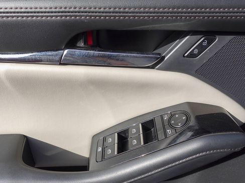 Used 2021 MAZDA MAZDA3 s image 11