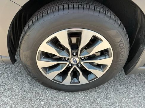Certified 2024 Subaru Outback Limited AWD/4WD image 10