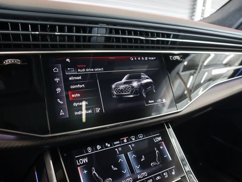 New 2026 Audi SQ8 Prestige AWD/4WD image 20