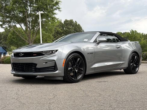 Used 2023 Chevrolet Camaro SS RWD image 7