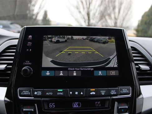 Certified 2024 Honda Odyssey Touring image 29