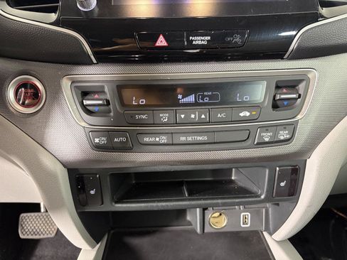 Used 2023 Honda Ridgeline RTL image 16