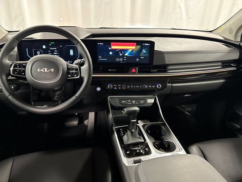 New 2026 Kia Carnival SX Prestige FWD image 4