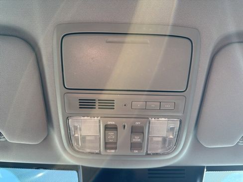 Used 2022 Honda CR-V EX-L image 37