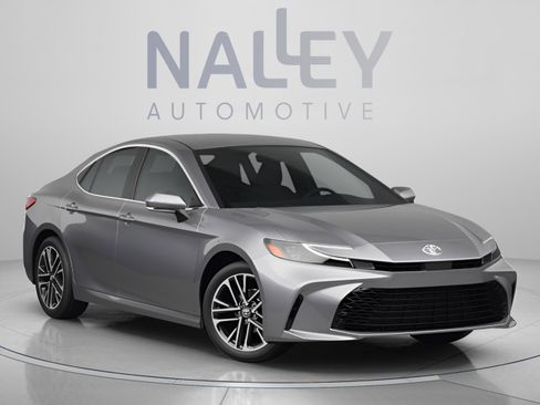Certified 2025 Toyota Camry XLE FWD image 7