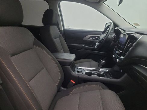 Used 2020 Chevrolet Traverse LT FWD image 21