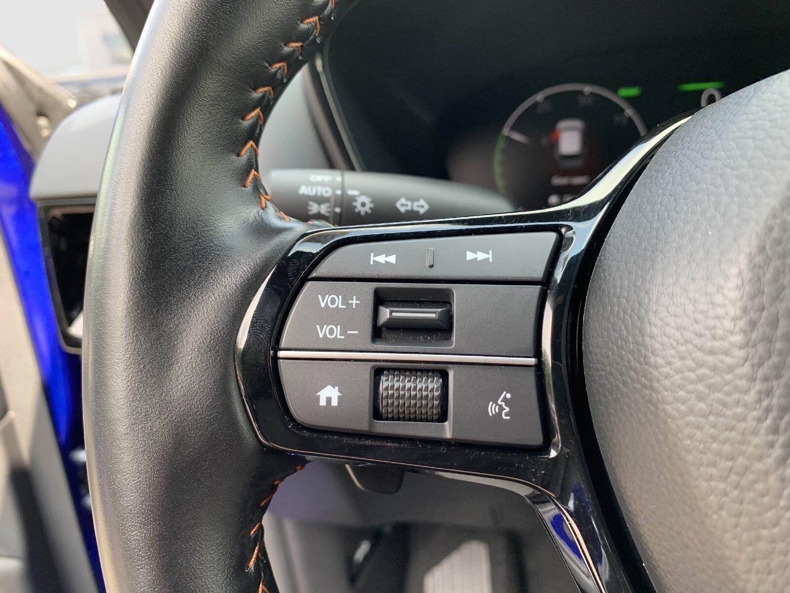 Certified 2025 Honda CR-V Sport Touring image 15