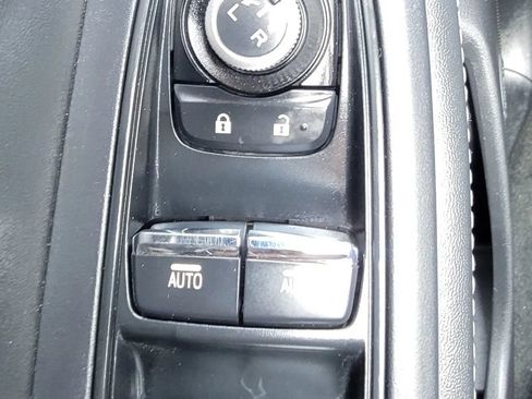 Used 2019 Subaru Forester Limited AWD/4WD image 18