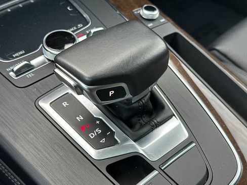 Used 2019 Audi Q5 2.0T Premium Plus w/ Premium Plus Package image 22