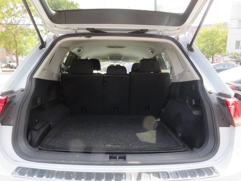 Used 2019 Volkswagen Tiguan S image 23