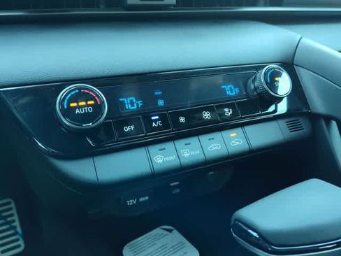 New 2026 Hyundai Elantra Sport FWD image 21