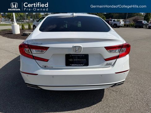 Used 2021 Honda Accord Touring image 8
