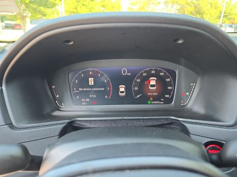 Used 2025 Honda Accord SE image 18