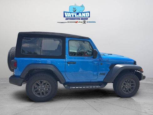 Used 2024 Jeep Wrangler Sport AWD/4WD image 6