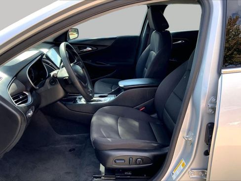 Used 2022 Chevrolet Malibu LS w/ Driver Confidence Package II FWD image 8