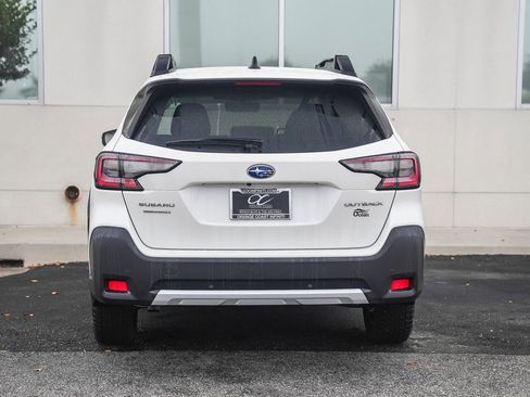 Used 2023 Subaru Outback Limited image 5