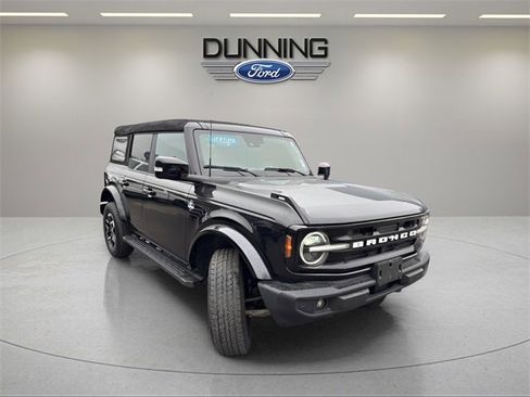 Used 2023 Ford Bronco Outer Banks image 4