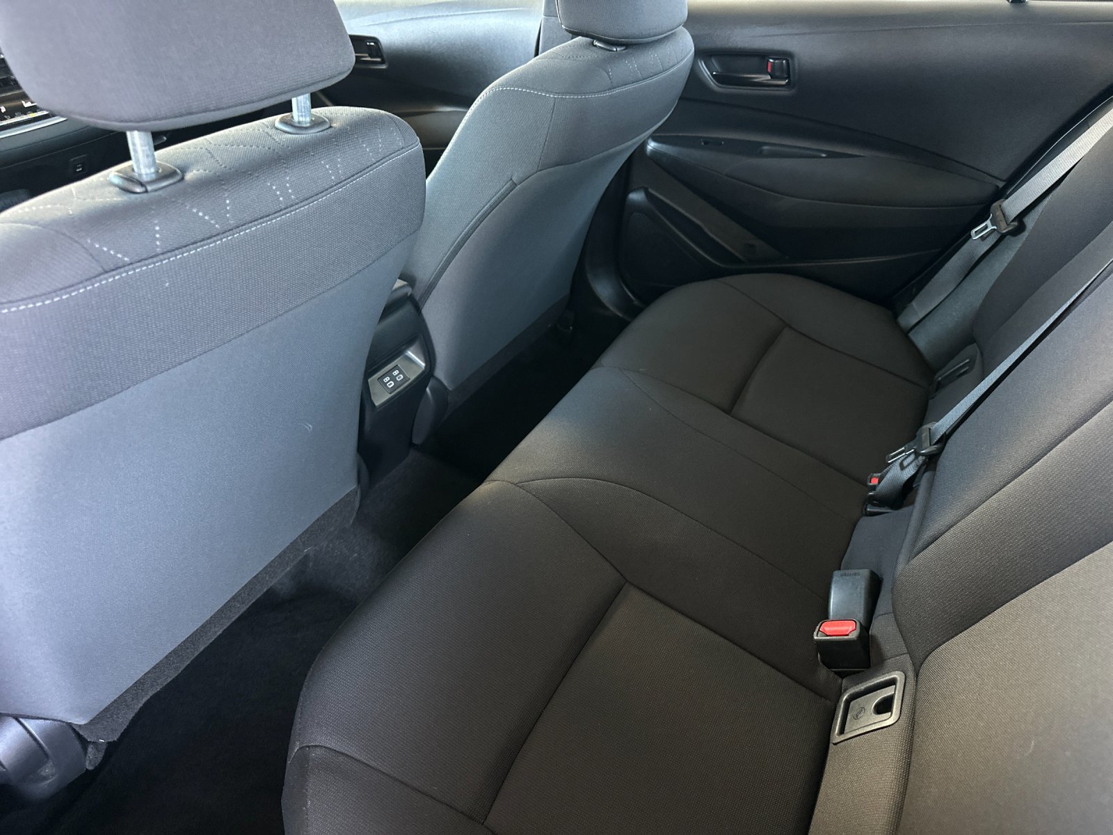 Used 2024 Toyota Corolla LE FWD image 11