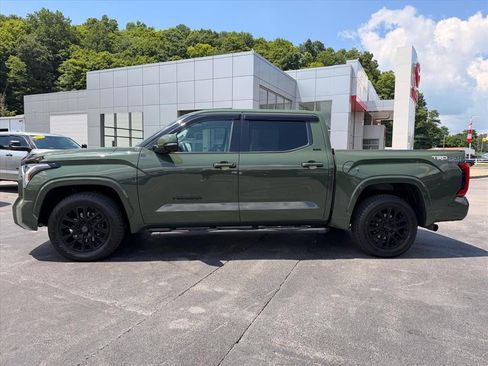 Used 2022 Toyota Tundra SR5 w/ TRD Sport Premium Package AWD/4WD image 8
