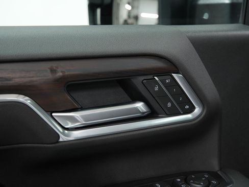 New 2025 GMC Sierra 2500 SLT w/ SLT Premium Package image 23