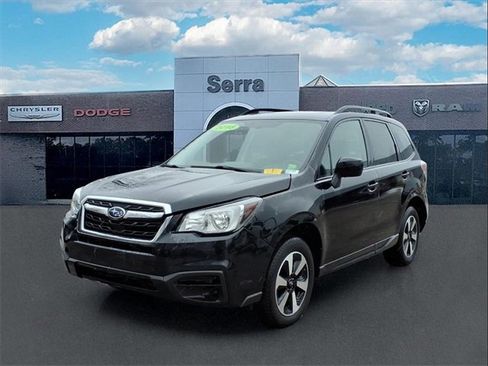 Used 2018 Subaru Forester 2.5i Premium w/ All-Weather Package image 3