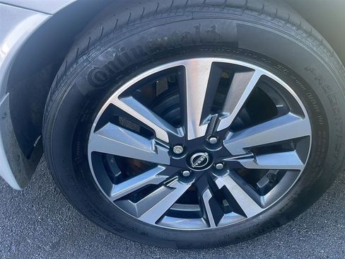 Used 2023 Nissan Versa S w/ S Plus Package image 17