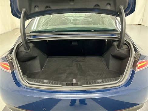 Used 2019 Lincoln MKZ Reserve image 23