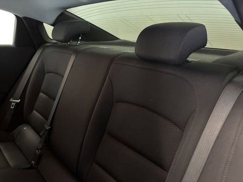 Used 2022 Chevrolet Malibu LS FWD image 14