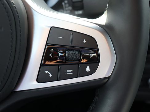 Used 2025 BMW Z4 M40i w/ Premium Package image 7