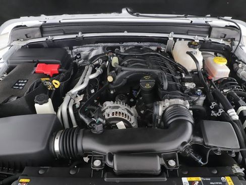 Used 2024 Jeep Wrangler Unlimited Rubicon image 15