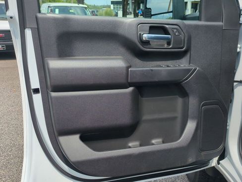 New 2025 GMC Sierra 2500 Pro w/ Convenience Package image 26