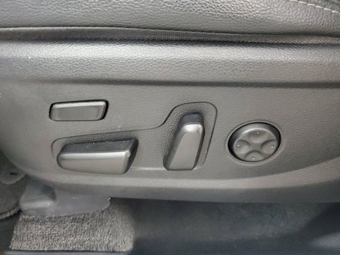 Used 2020 Hyundai Santa Fe Limited FWD image 19