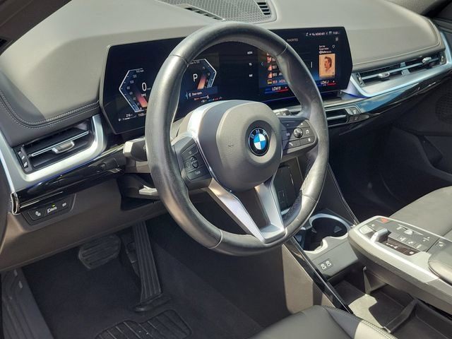 Used 2025 BMW X1 xDrive28i AWD/4WD image 16