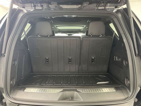 Certified 2025 GMC Yukon Denali w/ Sun & Power Step Package AWD/4WD image 3