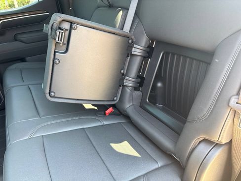 New 2026 Chevrolet Silverado 1500 RST w/ Redline Edition AWD/4WD image 29