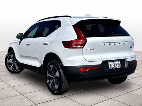 Used 2026 Volvo XC40 B5 Plus w/ Protection Package Premier AWD/4WD image 15