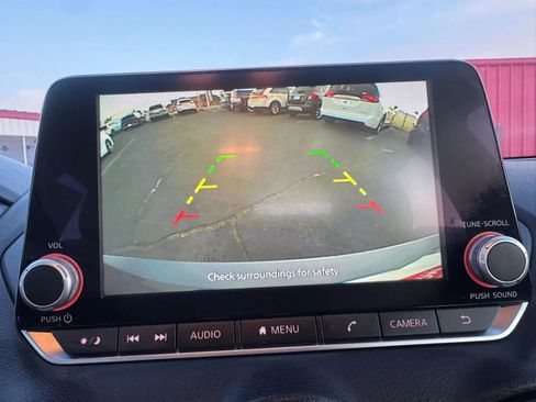 Used 2023 Nissan Sentra SV FWD image 33