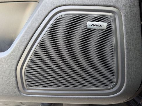 Certified 2026 Porsche Macan image 14