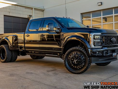 Used 2026 Ford F450 Platinum w/ Platinum Plus Package image 1