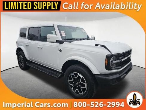 Used 2025 Ford Bronco Outer Banks image 1