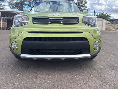 Used 2018 Kia Soul + FWD image 21