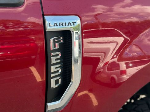 Used 2019 Ford F250 Lariat w/ Lariat Ultimate Package AWD/4WD image 5