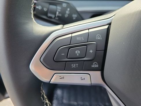 New 2026 Volkswagen Tiguan SE FWD image 21