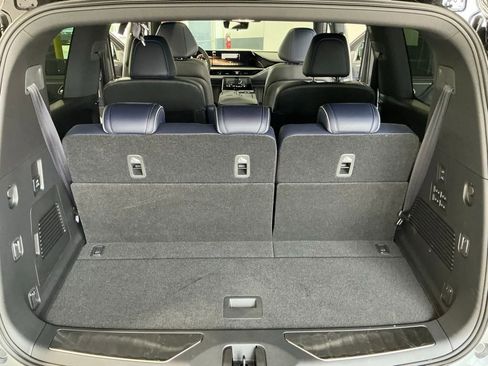 Used 2026 INFINITI QX80 4WD w/ Sport Exterior Package image 36