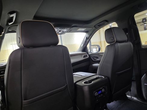 Used 2023 Chevrolet Tahoe Premier AWD/4WD image 17