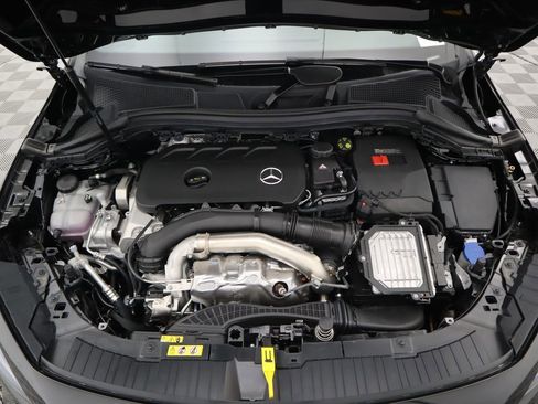 Certified 2025 Mercedes-Benz GLA 250 image 29